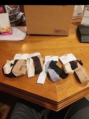 Studio Selection Headwraps 3 3pcs Brown, Off White And tan.  3pcs Black Gray Wht